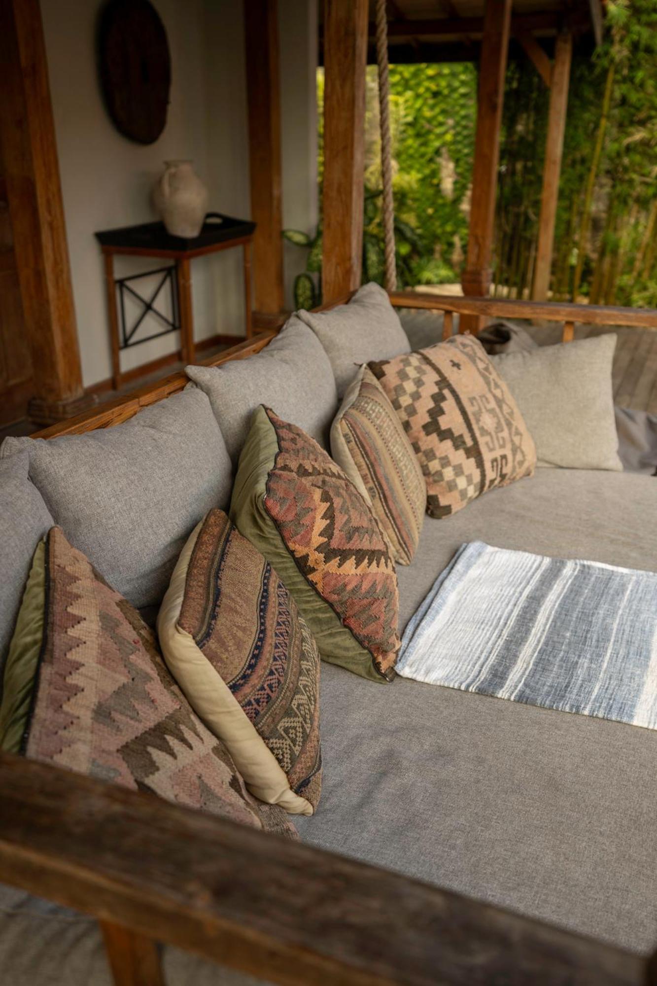 The Padang Villa Jungle Escape 5 Mins Drive From Uluwatu'S Beaches Exterior photo